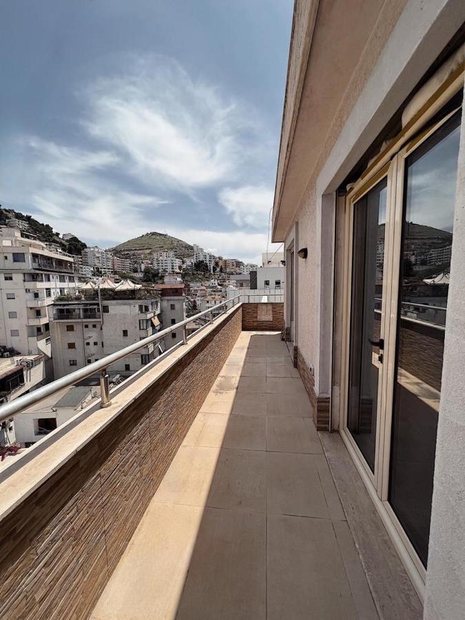 Grosszuegige In Zentraler Lage Mit Balkon Sarande
